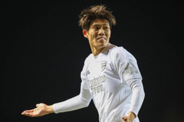 Arsenal 'den 18 numaralı Takehiro Tomiyasu, 9 Ocak 202 tarihinde Kassam Stadyumu, Oxford, İngiltere' de oynanan 3.