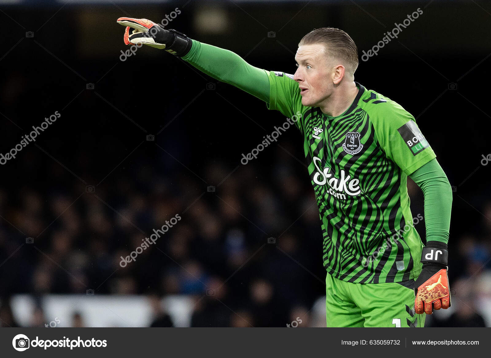 Jordan Pickford Gives His Team Instructions Premier League Match