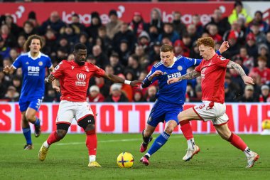 Harvey Barnes #7 of Leicester City and Jack Colback #8 of Nottingham Forest battle for the ball during the Premier League match Nottingham Forest vs Leicester City at City Ground, Nottingham, United Kingdom, 14th January 202