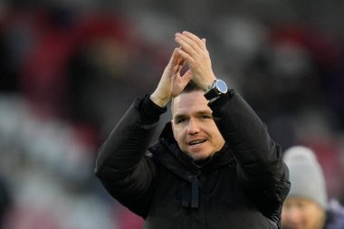 Marc Skinner the Manchester United Women's manager salutes the fans after the The Fa Women's Super League match Manchester United Women vs Liverpool Women at Leigh Sports Village, Leigh, United Kingdom, 15th January 202