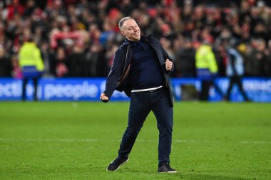 Steve Cooper Manager of Nottingham Forest celebrates his sides win with the fans at the end of the Premier League match Nottingham Forest vs Leicester City at City Ground, Nottingham, United Kingdom, 14th January 202