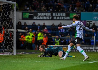 GOAL Plymouth Argyle midfielder Tyreik Wright (29) celebrates a goal from Plymouth Argyle full back Bali Mumba  (17)  to make it 1-1 in added on time  during the Sky Bet League 1 match Ipswich Town vs Plymouth Argyle at Portman Road, Ipswich, United 