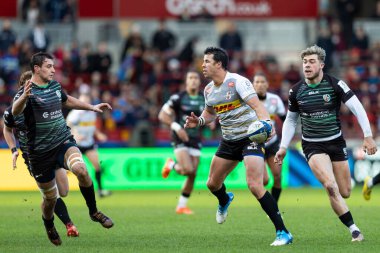 Ruhan Nel of DHL Stormers makes a break during the European Champions Cup match London Irish vs Stormers at the Gtech Community Stadium, Brentford, United Kingdom, 15th January 202