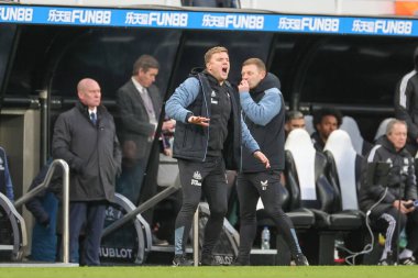 Eddie Howe manager of Newcastle United gives his players instructions during the Premier League match Newcastle United vs Fulham at St. James's Park, Newcastle, United Kingdom, 15th January 202