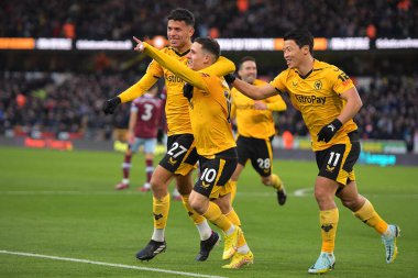 Daniel Podence #10 of Wolverhampton Wanderers celebrates his goal with Matheus Nunes #27 of Wolverhampton Wanderers Hwang Hee-Chan #11 of Wolverhampton Wanderers during the Premier League match Wolverhampton Wanderers vs West Ham United at Molineux, 