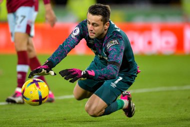 Lukasz Fabianski #1 of West Ham United makes a save during the Premier League match Wolverhampton Wanderers vs West Ham United at Molineux, Wolverhampton, United Kingdom, 14th January 202