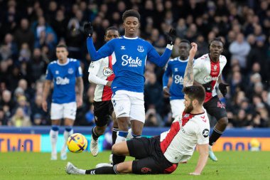 Duje Caleta-Car #6 of Southampton challenges Demarai Gray #11 of Everton during the Premier League match Everton vs Southampton at Goodison Park, Liverpool, United Kingdom, 14th January 202