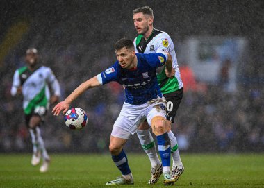 Ipswich Town midfielder Lee Evans  (8) holds off Plymouth Argyle midfielder Danny Mayor  (10)  during the Sky Bet League 1 match Ipswich Town vs Plymouth Argyle at Portman Road, Ipswich, United Kingdom, 14th January 202