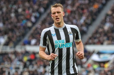 Dan Burn #33 of Newcastle United during the Premier League match Newcastle United vs Fulham at St. James's Park, Newcastle, United Kingdom, 15th January 202
