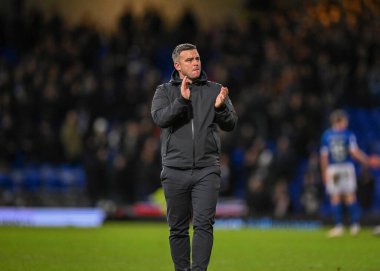 Plymouth Argyle Manager Steven Schumacher  applauds the fans at full time  during the Sky Bet League 1 match Ipswich Town vs Plymouth Argyle at Portman Road, Ipswich, United Kingdom, 14th January 202