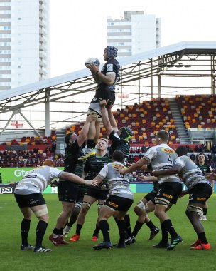 Matt Rogerson of London Irish leaps to secure the ball at a line-out during the European Champions Cup match London Irish vs Stormers at the Gtech Community Stadium, Brentford, United Kingdom, 15th January 202