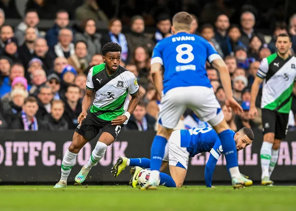 Plymouth Argyle full back Bali Mumba  (17)  on the ball and looks for pass  during the Sky Bet League 1 match Ipswich Town vs Plymouth Argyle at Portman Road, Ipswich, United Kingdom, 14th January 202