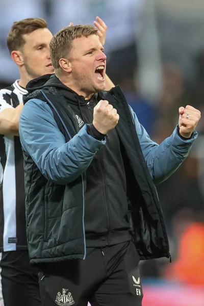 Eddie Howe Manager Newcastle United Celebrates His Teams Win Premier — Zdjęcie stockowe