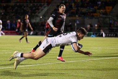 Ethan Durmoriter of Lyon Rugby scores his sides second try during the European Champions Cup match Saracens vs Lyon at StoneX Stadium, London, United Kingdom, 14th January 2023