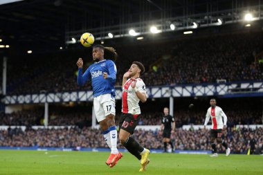 Alex Iwobi #17 of Everton heads the ball during the Premier League match Everton vs Southampton at Goodison Park, Liverpool, United Kingdom, 14th January 202