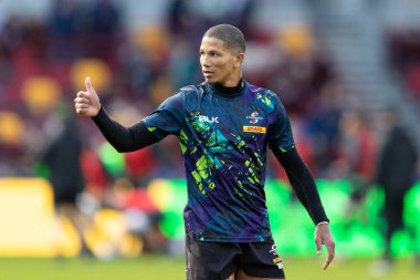 Manie Libbok of DHL Stormers during the pre-match warm-up ahead of the European Champions Cup match London Irish vs Stormers at the Gtech Community Stadium, Brentford, United Kingdom, 15th January 202