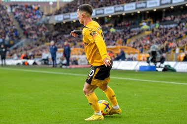 Daniel Podence #10 of Wolverhampton Wanderers with the ball during the Premier League match Wolverhampton Wanderers vs West Ham United at Molineux, Wolverhampton, United Kingdom, 14th January 202