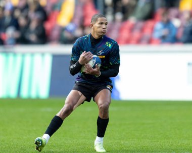 Manie Libbok of DHL Stormers during the pre-match warm-up ahead of the European Champions Cup match London Irish vs Stormers at the Gtech Community Stadium, Brentford, United Kingdom, 15th January 202