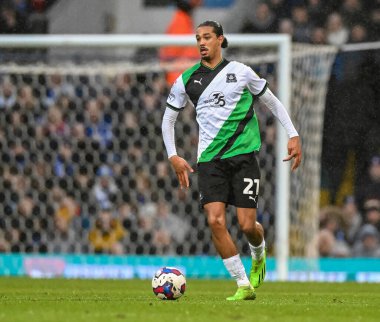 Plymouth Argyle defender Nigel Lonwijk (21) on the ball  during the Sky Bet League 1 match Ipswich Town vs Plymouth Argyle at Portman Road, Ipswich, United Kingdom, 14th January 202