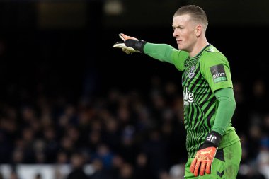 Jordan Pickford #1 of Everton gives his team instructions during the Premier League match Everton vs Southampton at Goodison Park, Liverpool, United Kingdom, 14th January 202