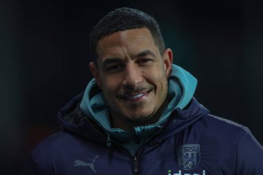 Jake Livermore #8 of West Bromwich Albion arrives ahead of the Emirates FA Cup Third Round Replay match West Bromwich Albion vs Chesterfield at The Hawthorns, West Bromwich, United Kingdom, 17th January 202
