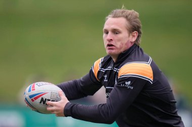 Brad Dwyer #33 of Hull FC warms up before the Rugby League Pre Season match Sheffield Eagles vs Hull FC at Sheffield Olympic Legacy Park, Sheffield, United Kingdom, 22nd January 202