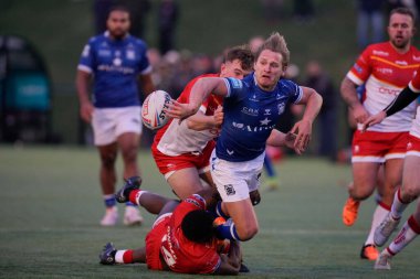 Brad Dwyer #33 of Hull FC offloads the ball during the Rugby League Pre Season match Sheffield Eagles vs Hull FC at Sheffield Olympic Legacy Park, Sheffield, United Kingdom, 22nd January 202