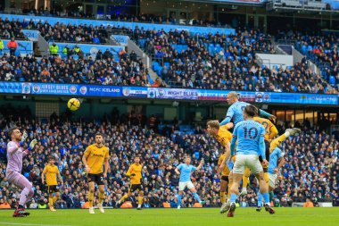 Erling Hland #9 of Manchester City scores a goal to make it 1-0 during the Premier League match Manchester City vs Wolverhampton Wanderers at Etihad Stadium, Manchester, United Kingdom, 22nd January 2023