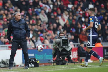 Tony Mowbray manager of Sunderland throws the ball back to Tommy Smith #14 of Middlesbrough during the Sky Bet Championship match Sunderland vs Middlesbrough at Stadium Of Light, Sunderland, United Kingdom, 22nd January 202