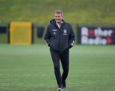 Tony Smith head coach of Hull FC inspects the pitch before  the Rugby League Pre Season match Sheffield Eagles vs Hull FC at Sheffield Olympic Legacy Park, Sheffield, United Kingdom, 22nd January 202