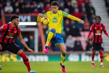 Brennan Johnson #20 of Nottingham Forest controls a high ball during the Premier League match Bournemouth vs Nottingham Forest at Vitality Stadium, Bournemouth, United Kingdom, 21st January 202