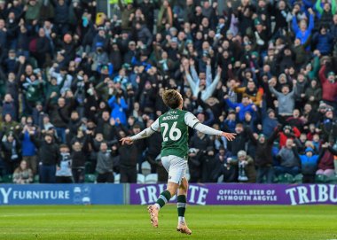 GOAL Plymouth Argyle midfielder Callum Wright (26)  celebrates a goal to make it 3-1  during the Sky Bet League 1 match Plymouth Argyle vs Cheltenham Town at Home Park, Plymouth, United Kingdom, 21st January 202