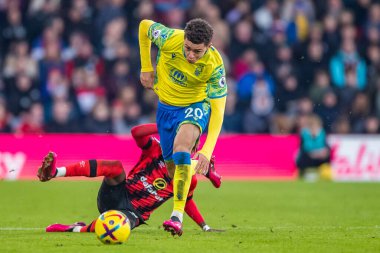 Brennan Johnson #20 of Nottingham Forest goes on the charge during the Premier League match Bournemouth vs Nottingham Forest at Vitality Stadium, Bournemouth, United Kingdom, 21st January 202
