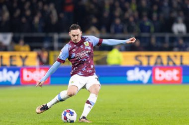 Connor Roberts #14 of Burnley crosses the ball during the Sky Bet Championship match Burnley vs West Bromwich Albion at Turf Moor, Burnley, United Kingdom, 20th January 202