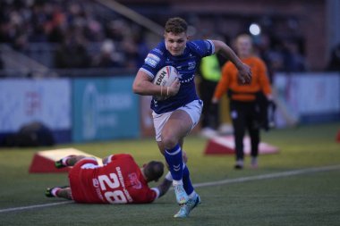 Cameron Scott #17 of Hull FC breaks a away to score a try during the Rugby League Pre Season match Sheffield Eagles vs Hull FC at Sheffield Olympic Legacy Park, Sheffield, United Kingdom, 22nd January 202