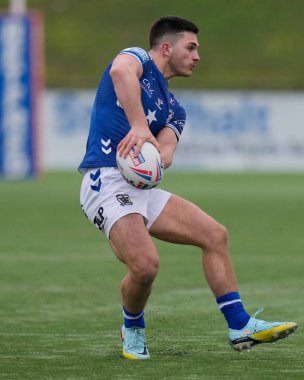 Ben McNamara #19 of Hull FC passes the ball during the Rugby League Pre Season match Sheffield Eagles vs Hull FC at Sheffield Olympic Legacy Park, Sheffield, United Kingdom, 22nd January 202