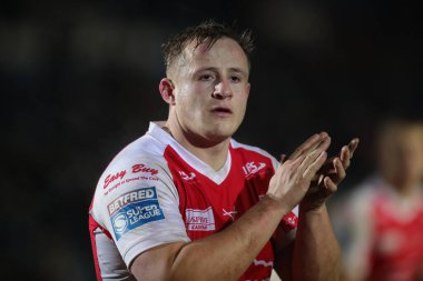 Greg Richards #30 of Hull KR claps his hands and applauds the supporters at full-time after the Rugby League Pre Season match Featherstone Rovers vs Hull KR at The Milennium Stadium, Featherstone, United Kingdom, 20th January 202