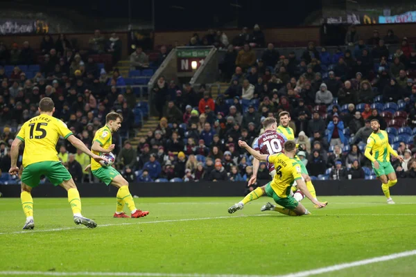 Jayson Molumby #14 of West Bromwich Albion appears to handball it during the Sky Bet Championship match Burnley vs West Bromwich Albion at Turf Moor, Burnley, United Kingdom, 20th January 202