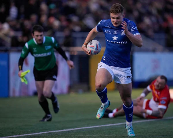Cameron Scott #17 of Hull FC makes a break to score during the Rugby League Pre Season match Sheffield Eagles vs Hull FC at Sheffield Olympic Legacy Park, Sheffield, United Kingdom, 22nd January 202