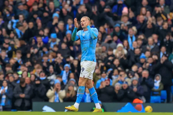 Erling Hland #9 of Manchester City applauds the fans as he is substituted off during the Premier League match Manchester City vs Wolverhampton Wanderers at Etihad Stadium, Manchester, United Kingdom, 22nd January 2023