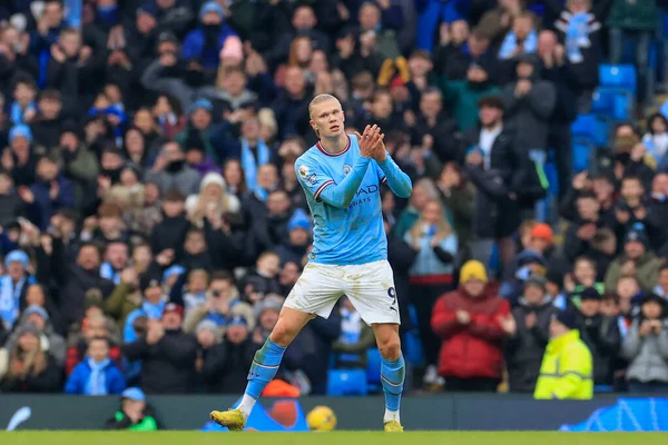 Erling Hland #9 of Manchester City applauds the fans as he is substituted off during the Premier League match Manchester City vs Wolverhampton Wanderers at Etihad Stadium, Manchester, United Kingdom, 22nd January 2023