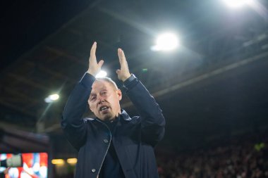 Steve Cooper manager of Nottingham Forest applauds the home fans ahead of the Carabao Cup Semi-Finals match Nottingham Forest vs Manchester United at City Ground, Nottingham, United Kingdom, 25th January 202