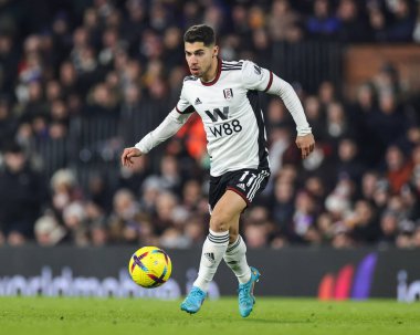 Manor Solomon #11 of Fulham makes a break with the ball during the Premier League match Fulham vs Tottenham Hotspur at Craven Cottage, London, United Kingdom, 23rd January 202