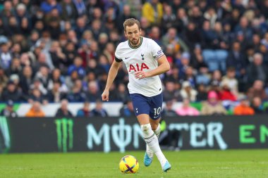 Harry Kane #10 of Tottenham Hotspur in action during the Premier League match Leicester City vs Tottenham Hotspur at King Power Stadium, Leicester, United Kingdom, 11th February 2023
