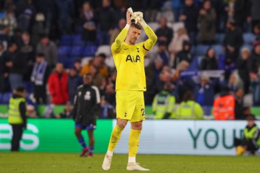 Fraser Forster #20 of Tottenham Hotspur applauds the travelling fans after the Premier League match Leicester City vs Tottenham Hotspur at King Power Stadium, Leicester, United Kingdom, 11th February 202