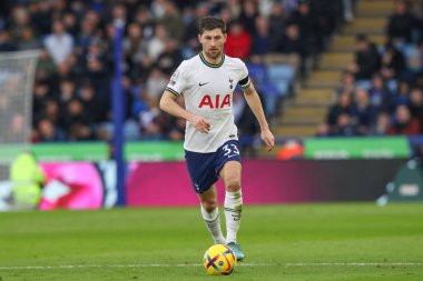 Ben Davies #33 of Tottenham Hotspur runs with the ball during the Premier League match Leicester City vs Tottenham Hotspur at King Power Stadium, Leicester, United Kingdom, 11th February 202