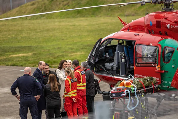Prince Princess Wales Visit South Wales Llanelli Air Ambulance Llanelli — Stock fotografie