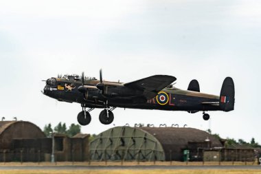 Britanya Muharebesi anıtı uçuşu ve RAF Coningsby tayfun filoları, 17 Haziran 2023 'te RAF Coningsby, Coningsby, Birleşik Krallık' taki hava kuvvetleri için uçuş hazırlığı yapıyor.