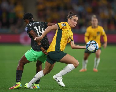 Avustralyalı 9. Caitlin Foord, 27 Temmuz 2023 tarihinde Avustralya Bayanlar Dünya Kupası 2023 Grubu 'nda Suncorp Stadyumu, Brisbane, Avustralya' da oynanan Avustralya Bayanlar - Nijerya Kadınlar karşılaşmasında topu aldı.