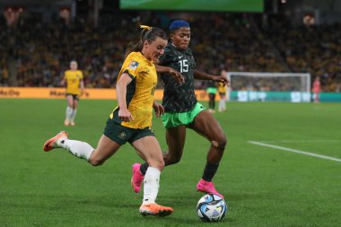Avustralya 'dan Hayley Raso # 16 ve Nijerya' dan Rasheedat Ajibade # 15 Dünya Kupası 2023 Dünya Kadınlar Grubu B Grubu karşılaşmasında Suncorp Stadyumu, Brisbane, Avustralya, 27 Temmuz 2023